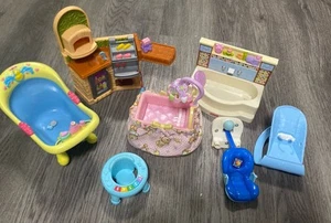 Fisher-Price Loving Family Dollhouse Furniture Lot Of 7 Bathtub Kitchen Crib - Picture 1 of 6