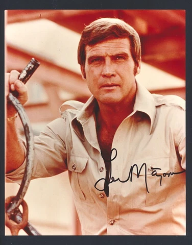 LEE MAJORS The Six Million Dollar Man SIGNED AUTOGRAPH 8x10 Photo  nb Cover