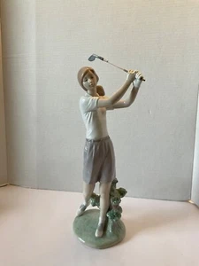 Lladro Lady Golfer "The Perfect Drive" Retired - Very Rare 15" Figur #6689 - Bild 1 von 7