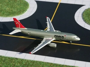 Northwest Airlines Airbus A320 N322US GeminiJets GJNWA875 Scale 1:400 RARE - Picture 1 of 2