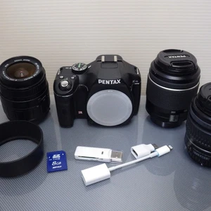 PENTAX K-m Includes 3 lenses and a smartphone/PC transfer kit Direct from Japan - Picture 1 of 11