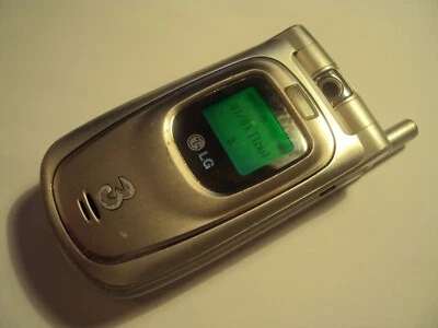  SIMPLE EASY PENSIONER ELDERLY LG U8120 LOCKED TO 3 MOBILE WORKING FINE - Image 1 of 4