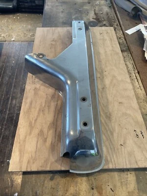 Cubierta de colector de escape cromada Jaguar XJ6 1989 Foto 1 de 4