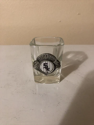 Chicago White Sox 2005 World Series Champions Shot Glass MLB Baseball Bar Cave Cover