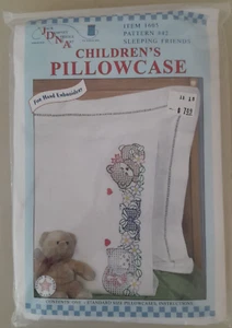 Children's Pillowcase Sleeping Friends Pattern 42 - Picture 1 of 4