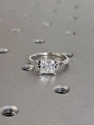 3.50 Ct Princess Cut Solid 950 Platinum Lab Grown Certified F VS1 Diamond Ring - Image 1 of 4