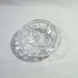 VINTAGE CRYSTAL CUT ART GLASS CANDY DISH BOWL ASHTRAY - Picture 1 of 2