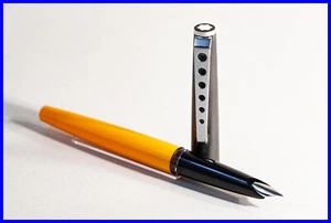1975 MONTBLANC Carrera Patronen-Füller Orange & Schwarz EF Stahl Feder perfekt - Bild 1 von 6