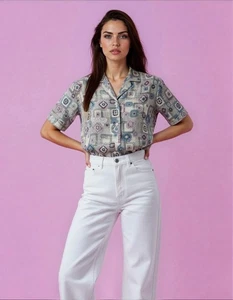 Blusa Alfred Dunner Talla 12 Manga Corta Multicolor Geo Estampado Poli Abotonada - Imagen 1 de 12