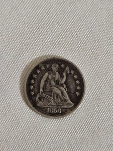 Media moneda de diez centavos libertad sentada circulada 1856 con tonificación sin clasificar sin certificación - Imagen 1 de 2
