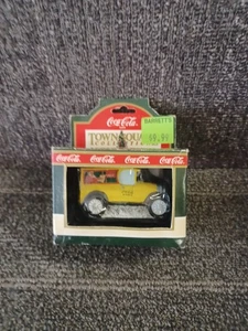 COCA-COLA VINTAGE 1992 TOWN SQUARE COLLECTION - Circa 1932 ADVERTISING CAR - Foto 1 di 1