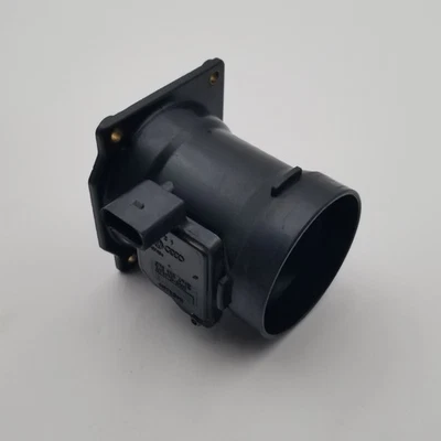 Volkswagen Passat 2000 2001 Audi A4 A6 MAF sensor de flujo de aire másico OEM 078133471E Foto 1 de 4