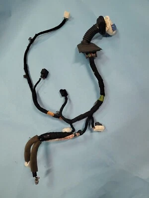 Chicote de fios para porta dianteira direita Mazda 3 2014-2018 BHN967200B FABRICANTE DE EQUIPAMENTO ORIGINAL - Imagem 1 de 4