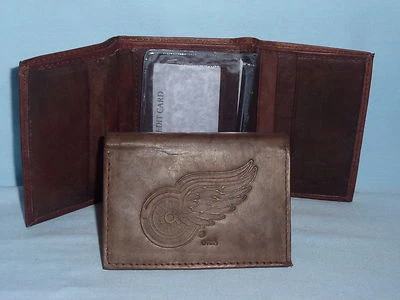ДЕТРОЙТ красные крылья кожаный тройной бумажник новый темно-коричневый 3v nd - Изображение 1 из 4