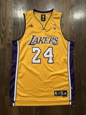 Camiseta Adidas KOBE BRYANT #24 Los Angeles LA Lakers Talla Mediana 40 Foto 1 de 4