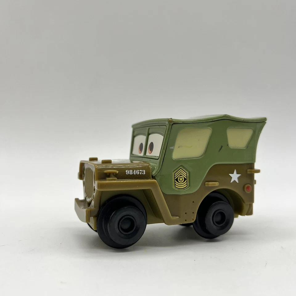 Disney Pixar Cars Sarge Militar Jeep Fisher Price 2008 Coche de juguete de plástico Foto 1 de 4