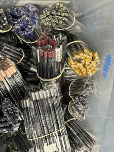 L.A. Girl/ L.A Color EyeLiner & Lipliner Pencils Wholesale Lot of 100pc-NEW - Picture 1 of 3