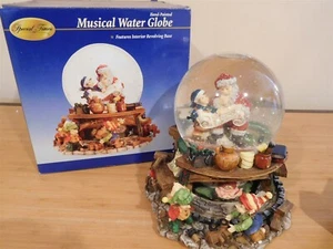 Special Times Weihnachten musikalischer Wasserglobus - mit drehbarer Basis - Bild 1 von 2