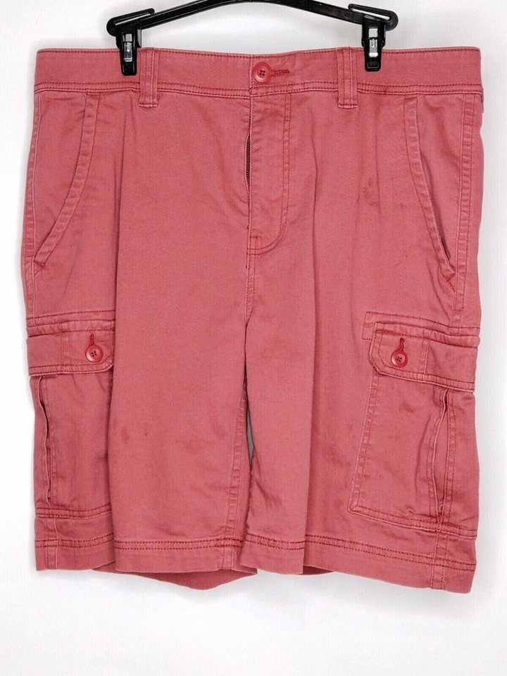 St Johns Bay Men Size 36 Color Red Cargo Multi Pocket (Small Spot) Casual Shorts - Image 1 of 4