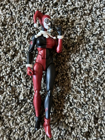 DC Comics ICONS HARLEY QUINN DC Collectibles Action Figure Batman nailpaint Cover