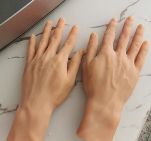 Maniquí de silicona vívido de alta calidad para hombre manos gruesas/fuertes exhibición joyería - Imagen 1 de 10