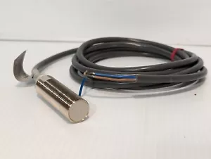 Omron E2E2-X5Y1-US Inductive Proximity Sensor, 24-240VAC, 2m Cable - Free Ship - Picture 1 of 8