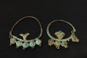 Pre-1800 Antique Middle Eastern Berber Arab Hanging jewelry, 2 Nose Rings - Picture 1 of 3