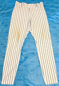 DAVE EILAND GAME USED NY YANKEES 2008 FINAL SEASON HOME PINSTRIPE UNIFORM PANTS - Picture 1 of 4