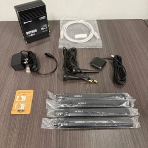 Teltonika RUTM50 5G Routeur Industriel Basculement Double SIM, WiFi 5, Go Ethernet - Photo 1/9