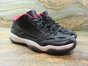 Jordan 11 Retro Low IE Black Charcoal 