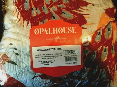Nuevo con etiquetas Edredón Opalhouse Medallion Stitch Twin/XL Doble Pavo Real SOLO ACOLCHADO Azul Rojo Foto 1 de 3