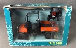 KUBOTA RTV 900 Utility Vehicle - 1:24 Scale Die Cast Replica - Picture 1 of 12