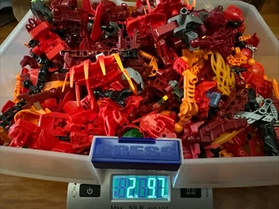 LOTE: LEGO BIONICLE ROJO Naranja Héroe Fábrica a Granel 3 Libras Piezas Piezas MASCARILLAS SIN USAR, EN CAJA Foto 1 de 4