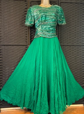 VESTIDO DE GASA CON CUENTAS VERDES RICHILENE NY Vintage Mediano Barrido Completo Coqueta Hada Foto 1 de 4