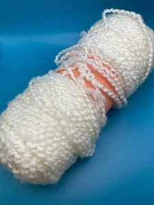 Lion Brand Homespun Yarn 1 Skein Color Ivory Acrylic Blend Fashion & Decor - Picture 1 of 3
