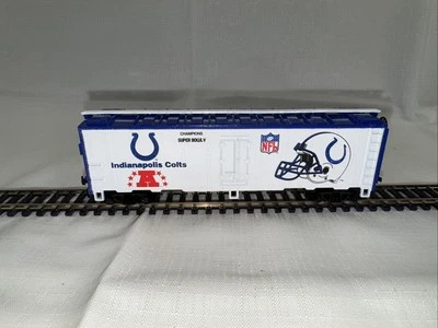NFL Indianapolis Colts Mantua Collections 733-836 Heavy 41' Steel Reefer Car - Image 1 of 4