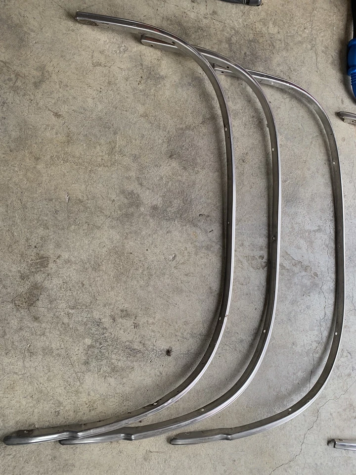 1968 1969 Buick Skylark/  Skylark GS Left front wheel opening molding - Image 1 of 1