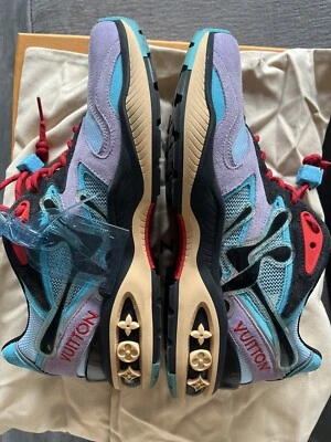 Zapatilla deportiva para hombre Louis Vuitton talla 6,5 Foto 1 de 4