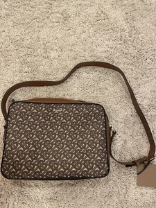 Burberry Messenger Bag - Picture 1 of 8