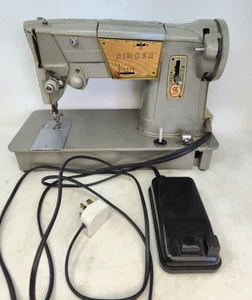 Máquina de coser vintage SINGER 328k con pedal y estuche de transporte, probada funcionando - Imagen 1 de 15