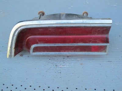 Luz trasera izquierda 67 Plymouth Fury II OEM Foto 1 de 4