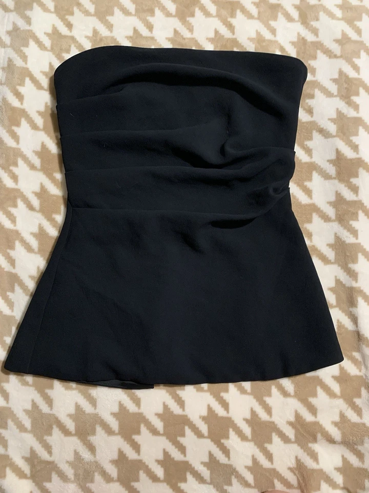 Blusa Aritzia Wilfred preta sem alças tamanho XS - Imagem 1 de 3