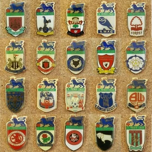 1998 Barclays FA Premier League Official Metal Football Pin Badge Various Teams - Picture 1 of 6