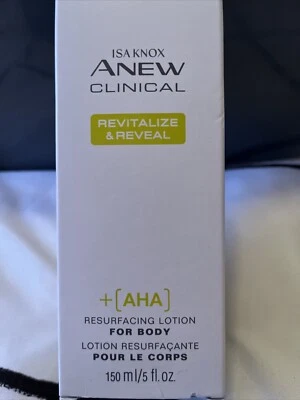 Nueva loción para cuerpo Avon Isa Knox nueva clínica revitalizar/revelar AHAResurfacing Foto 1 de 3
