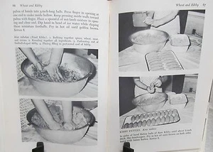 The Art of Syrian Cookery by Corey, Helen - Foto 1 di 2
