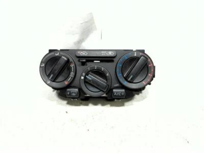 Interruptor selector de aire acondicionado usado se adapta a: Nissan Juke 2012 control automático de temperatura AT Foto 1 de 4