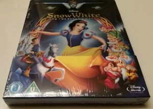 Disney's Snow White and the Seven Dwarfs Embossed STEELBOOK + GIFT (Blu-ray, UK) - Picture 1 of 12