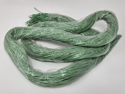 Лот из 100 винтажных зеленых ювелирных изделий из натуральной кожи ожерелье шнуры 2 мм x 2 ярда - Изображение 1 из 2