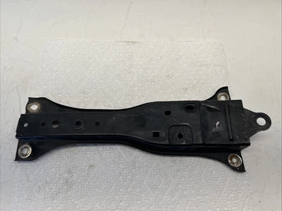 SOPORTE CENTRAL DE MARCO DE SOPORTE DE NÚCLEO DE RADIADOR OEM PARA NISSAN FRONTIER 2015-2019 Foto 1 de 4