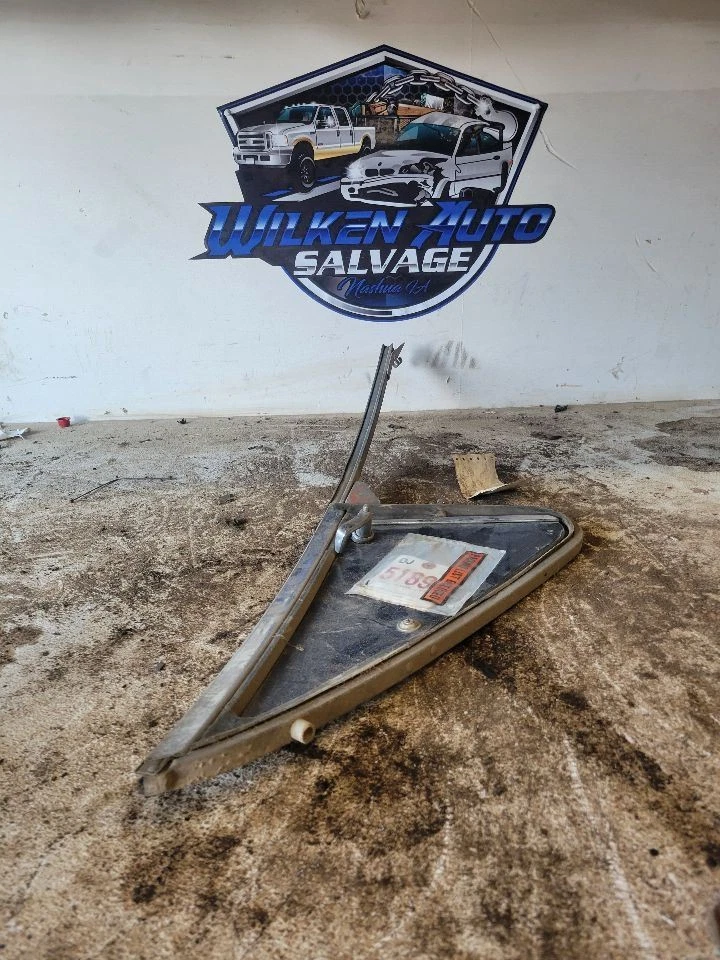 Вентиляционное стекло правой передней двери для пассажира подходит для 81-84 DODGE 150 VAN 654315 - Изображение 1 из 2